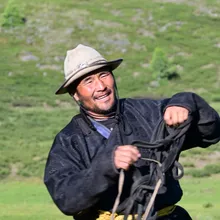 Tsendsuren Shukhert, Local Guide